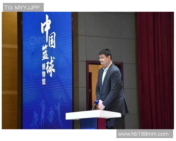 姚明的篮球旅程与人生哲学的散乱片段汇聚成的精彩瞬间