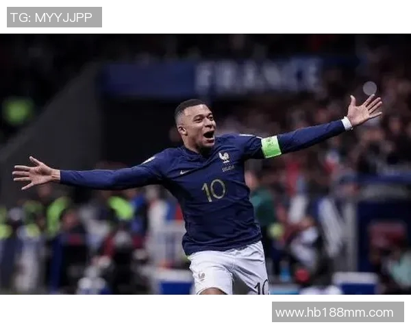 揭开足球明星身世之谜的神秘面纱探索他们不为人知的成长故事与背景