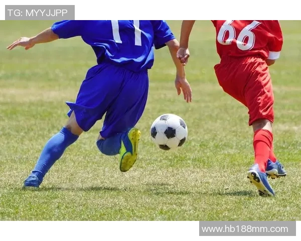 顶级足球明星的巅峰时刻与他们的精彩顶球瞬间回顾